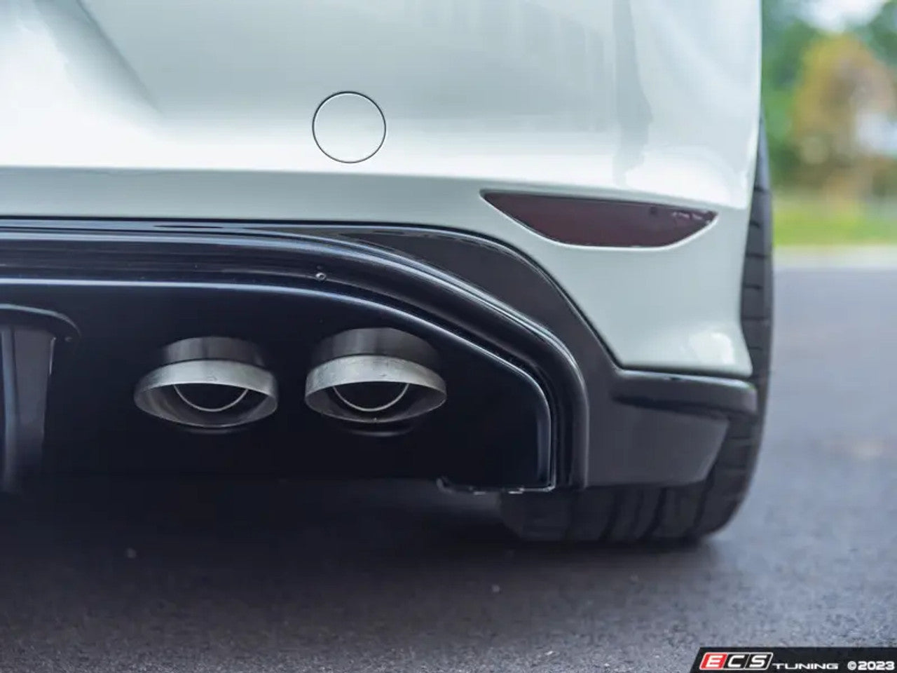 ECS Tuning MK7 Golf R Functional Aerodynamic Rear Diffuser Kit
