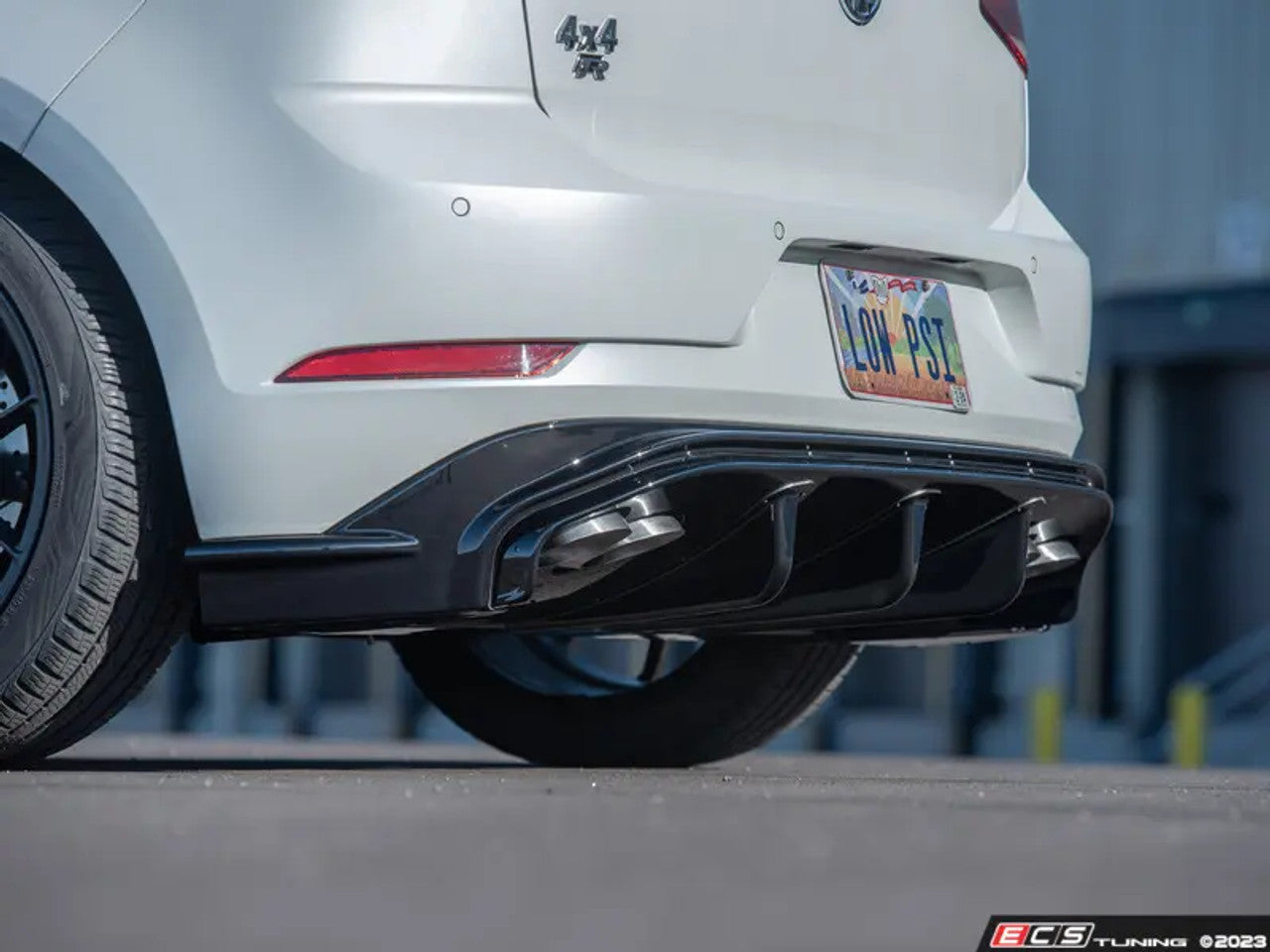 ECS Tuning MK7.5 Golf R Functional Aerodynamic Rear Diffuser Kit