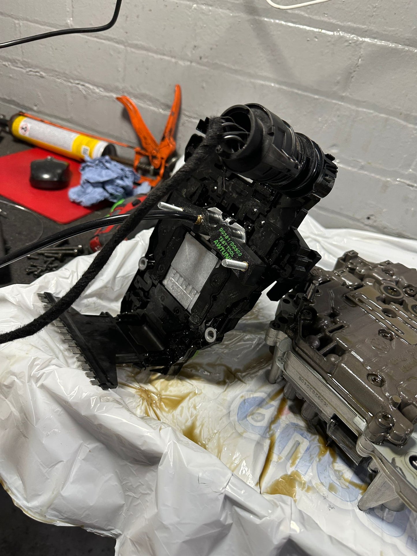 DSG DQ500/DQ381 Clutch Pressure/Position Sensor Test Tool