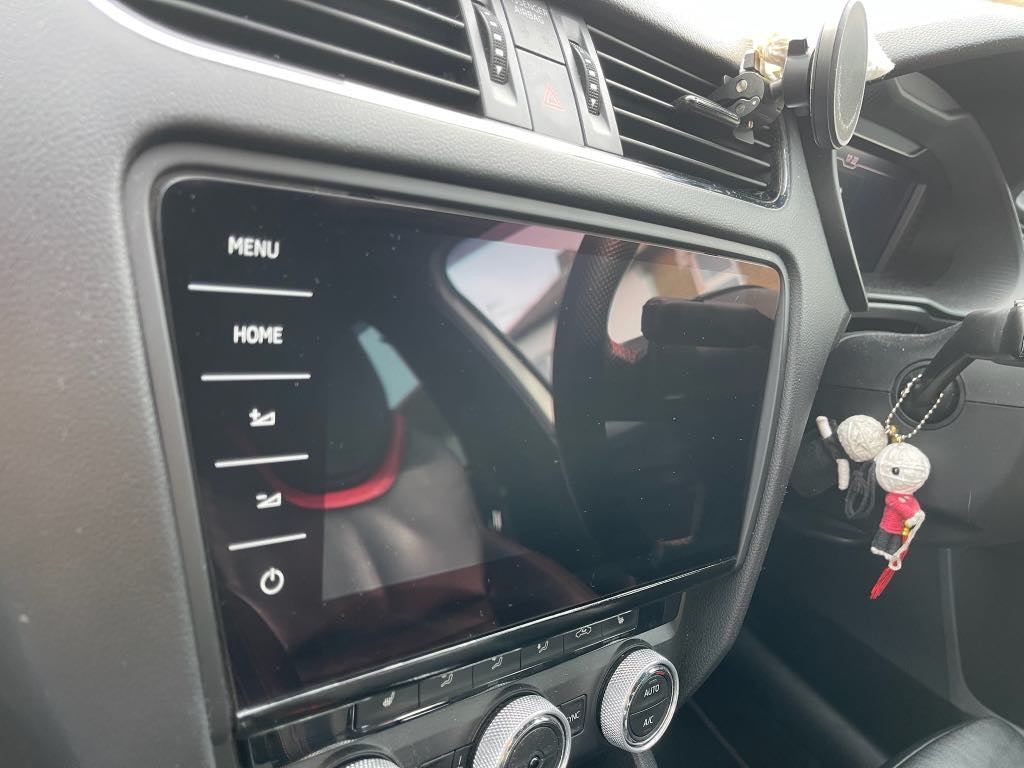 Skoda Octavia MK3 Facelift Infotainment Screen Trim