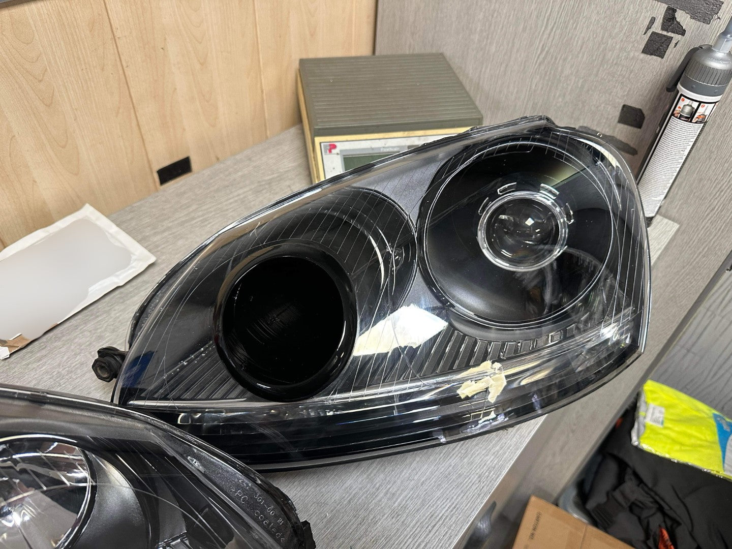 VW Golf MK5 Headlight Duct