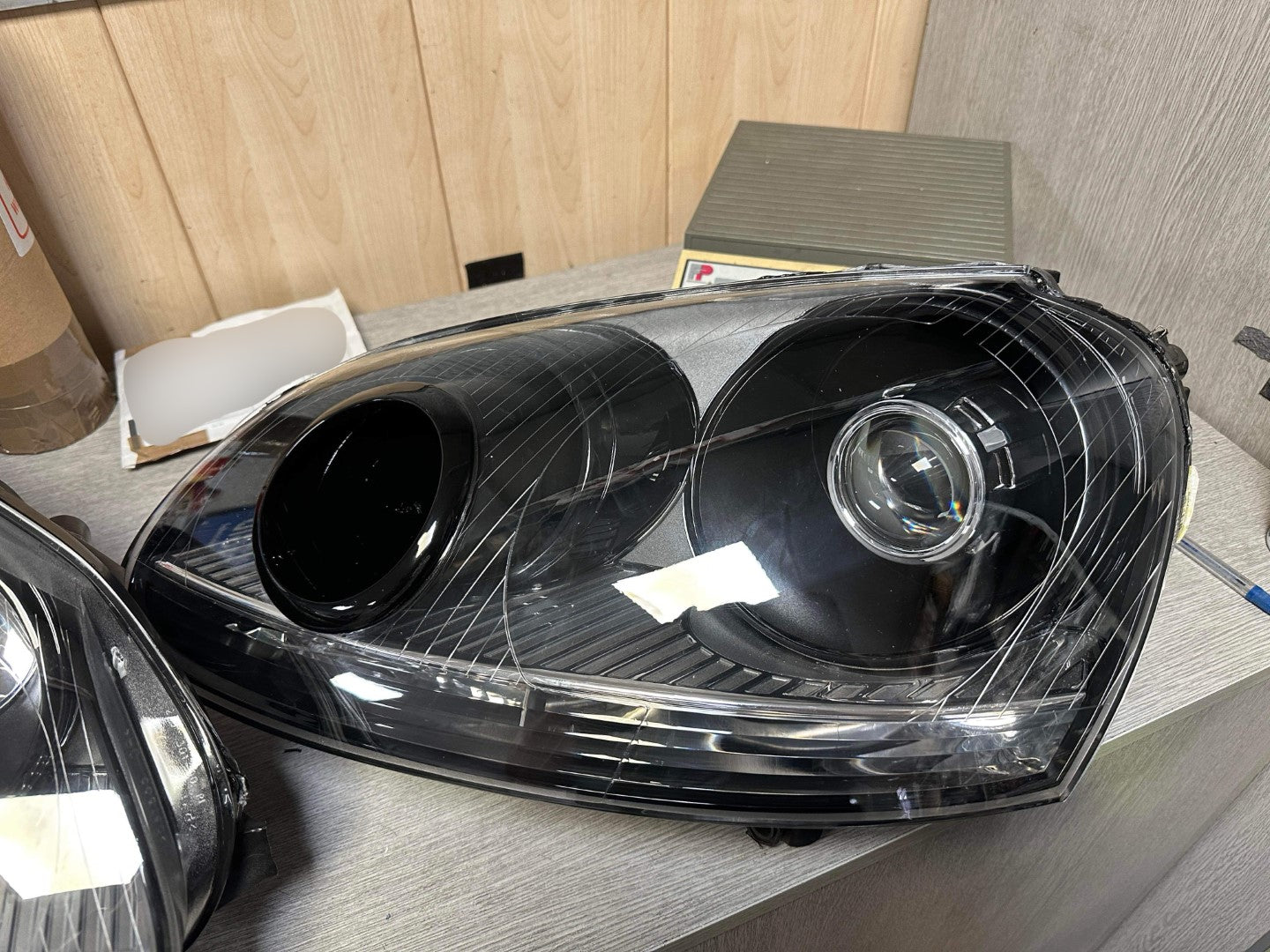 VW Golf MK5 Headlight Duct