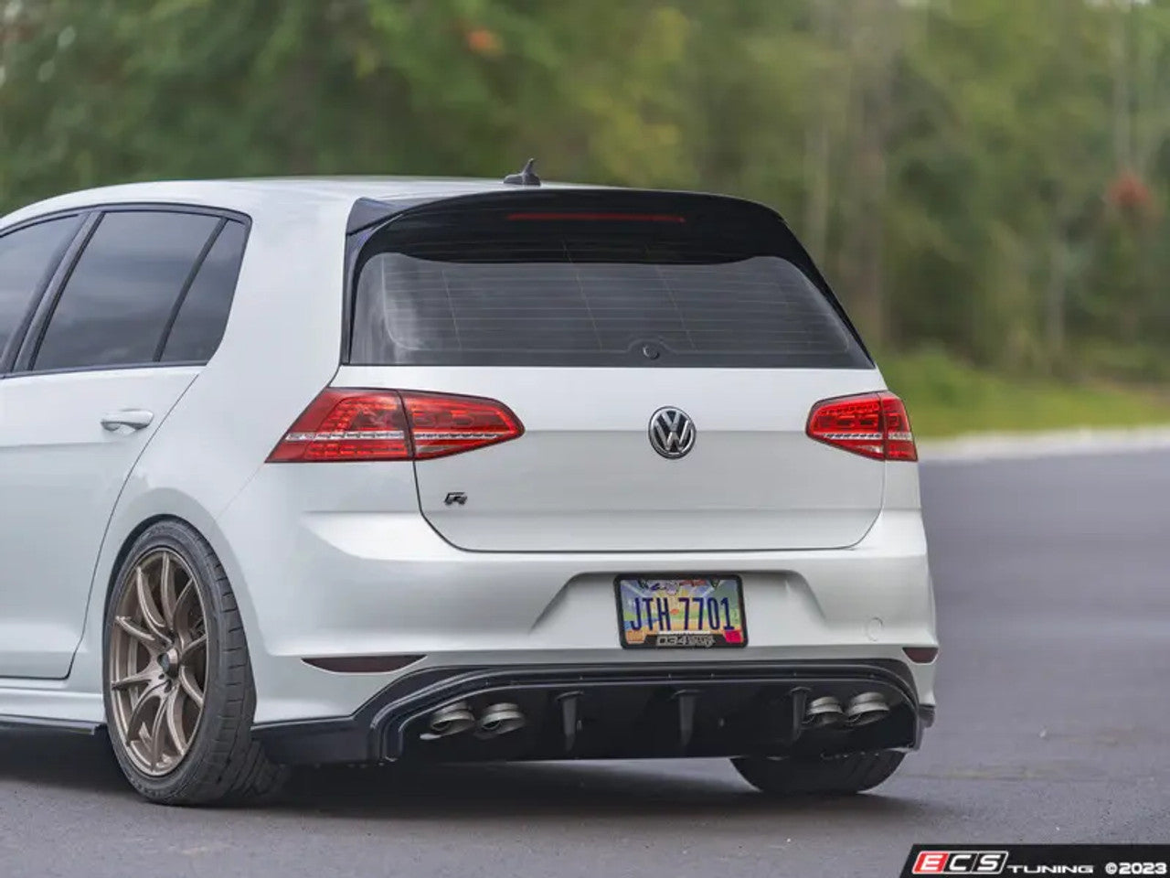 ECS Tuning MK7 Golf R Functional Aerodynamic Rear Diffuser Kit – AWTuning