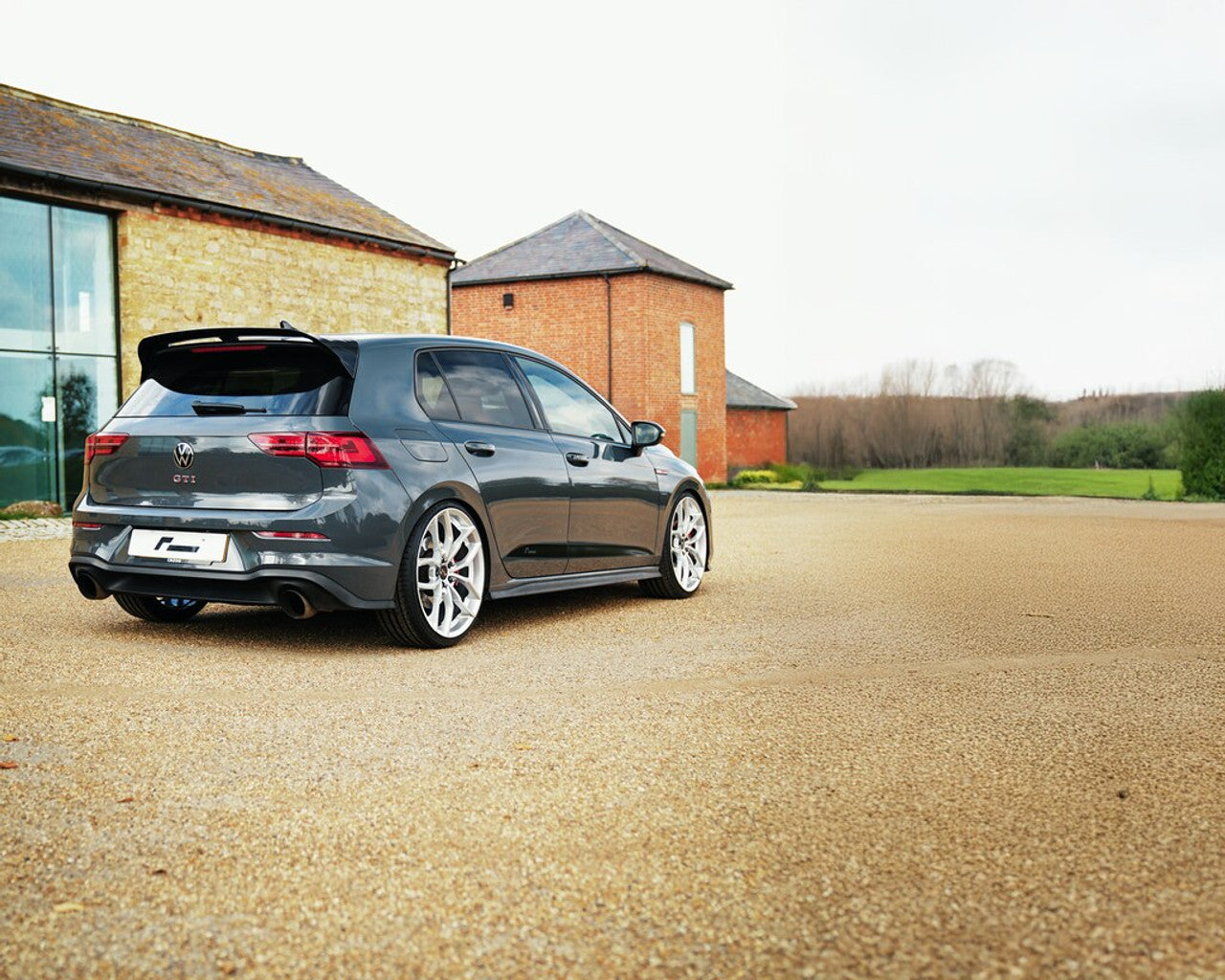 Racingline R360 8.5J x 20inch Alloy Wheel Set