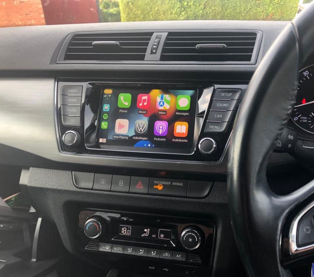 Apple CarPlay and Android Auto Interface For VWG MIB 5F Infotainment