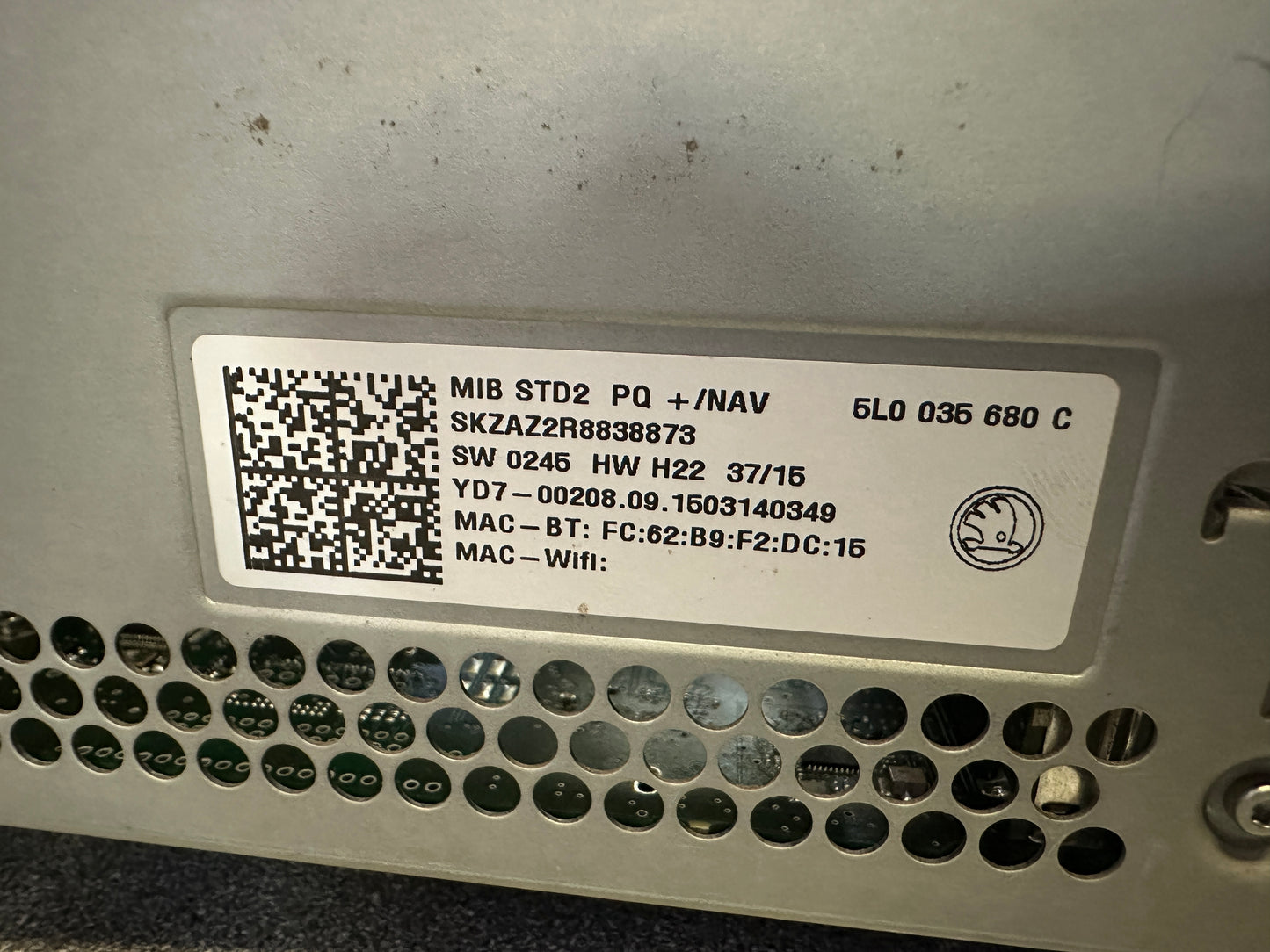 Refurbished Skoda MIB2 Navigation Unit | Apple CarPlay | DAB | Dual SD | CP Off | New Touchscreen